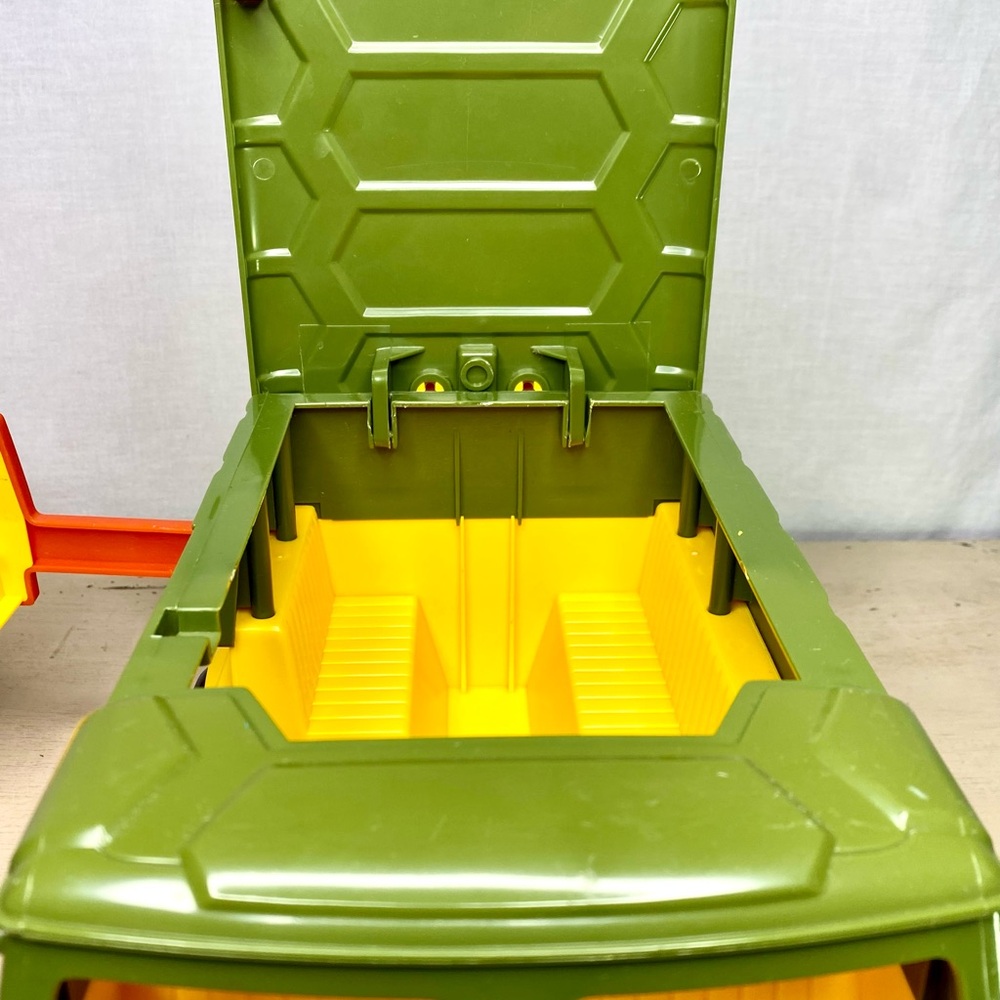 Vintage Teenage Mutant Ninja Turtles Party Wagon Van 1988 playmates - Picture 14 of 16